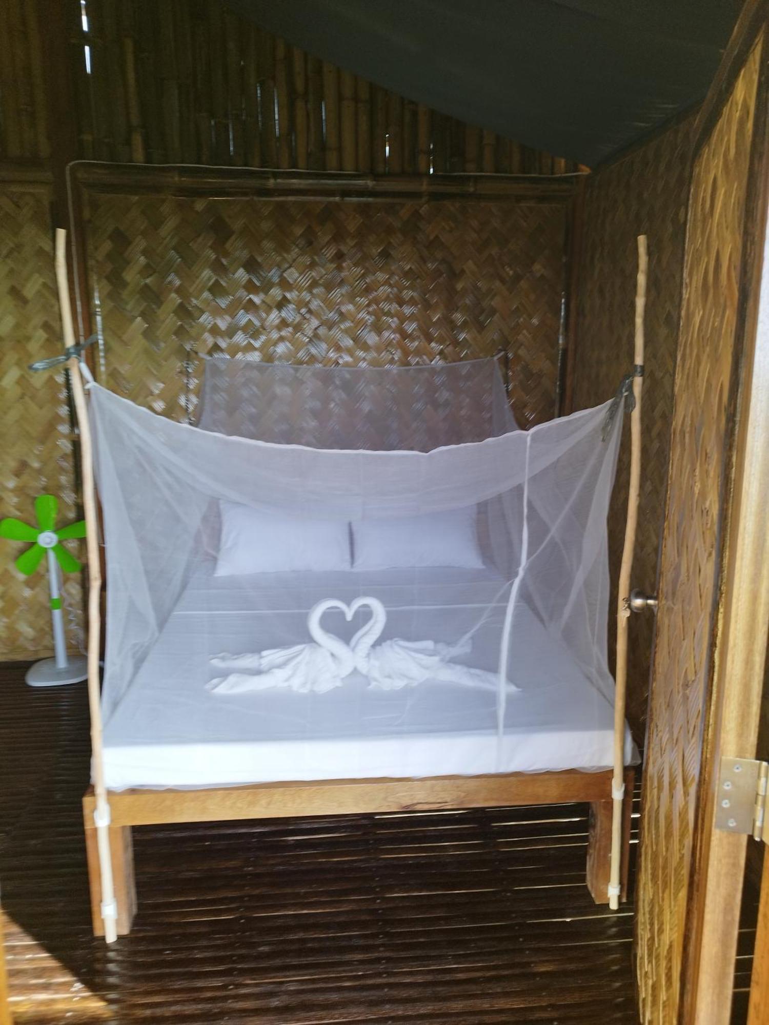 Ocean Green Eco Lodge Puerto Princesa Eksteriør billede