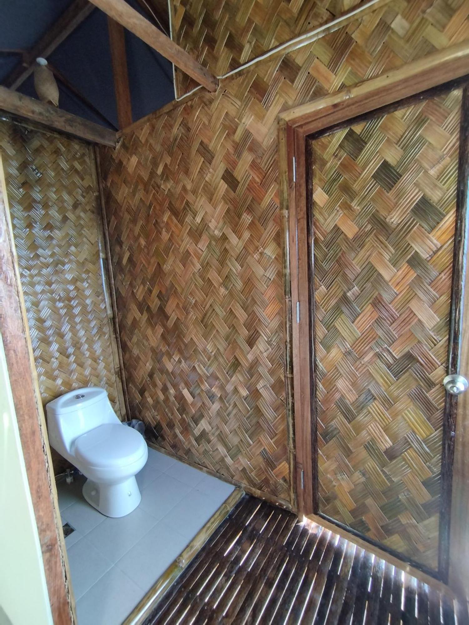 Ocean Green Eco Lodge Puerto Princesa Eksteriør billede