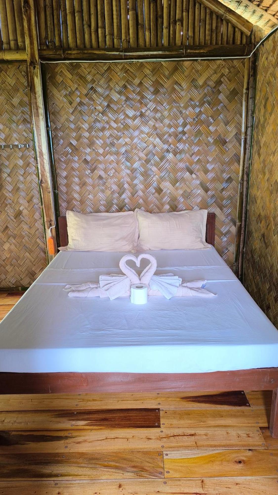 Ocean Green Eco Lodge Puerto Princesa Eksteriør billede